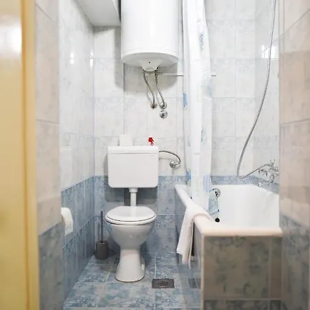 Luka's Amber In The Center Of * Trogir