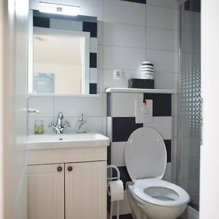 Luka's Amber In The Center Of * Trogir